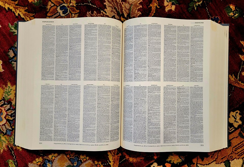 開いた英語の辞書